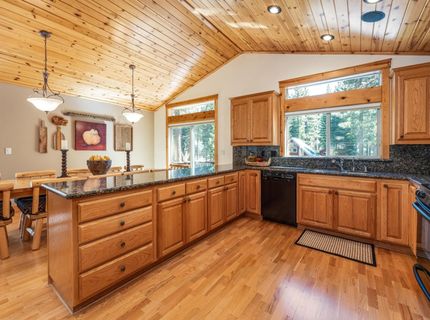 11715 Oslo Drive, Truckee, CA 96161 Photo