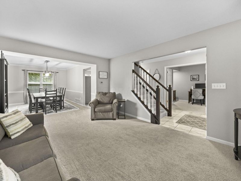 6851 Peachtree Circle, Westerville, OH 43082 Photo 11