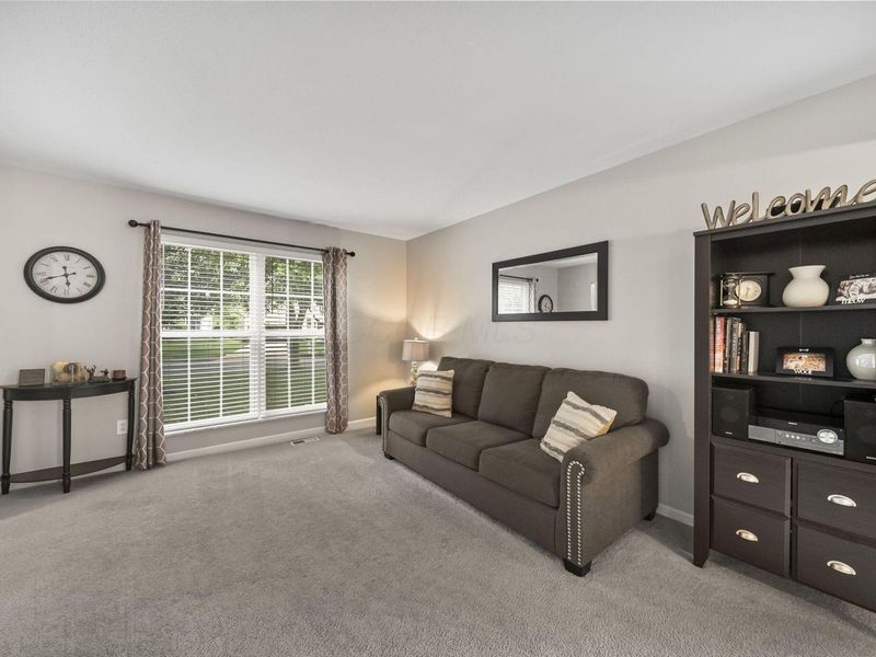 6851 Peachtree Circle, Westerville, OH 43082 Photo 12