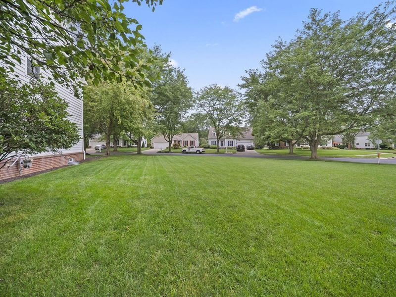 6851 Peachtree Circle, Westerville, OH 43082 Photo 64