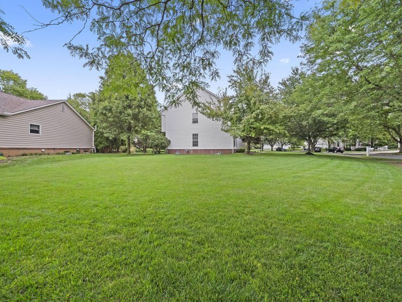 6851 Peachtree Circle, Westerville, OH 43082 Photo 65