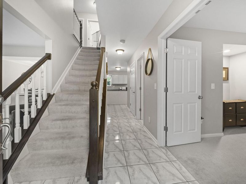 6851 Peachtree Circle, Westerville, OH 43082 Photo 8
