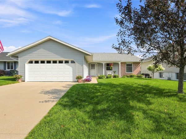 4806 Montclair Drive NW, Cedar Rapids, IA 52405