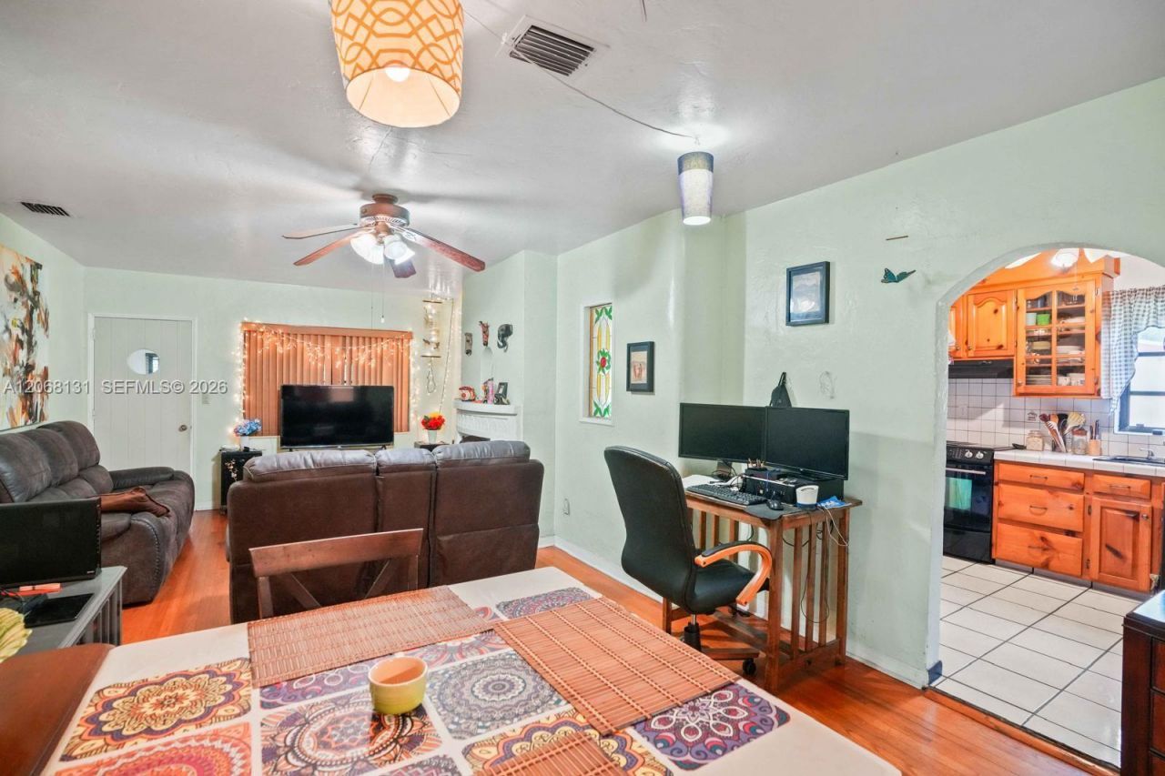 12547 NE 4th Ave , Unit 1, North Miami, FL 33161 Photo