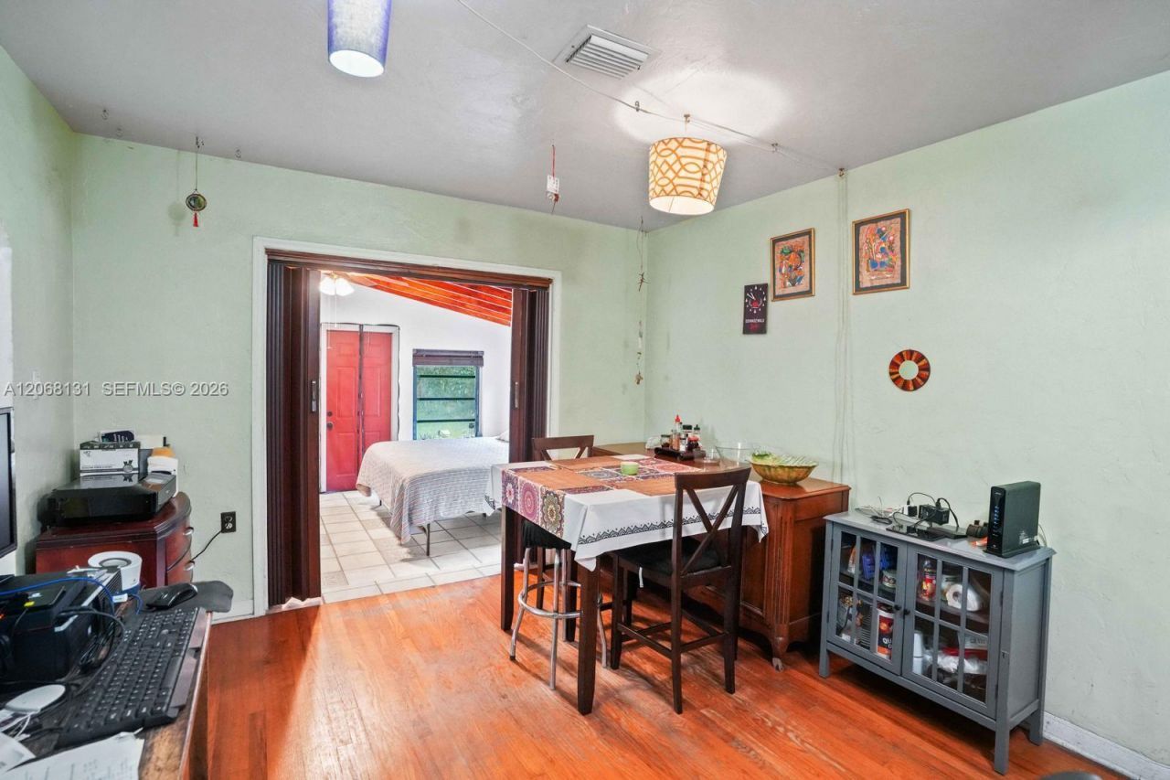 12547 NE 4th Ave , Unit 1, North Miami, FL 33161 Photo