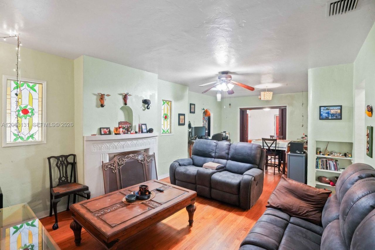 12547 NE 4th Ave , Unit 1, North Miami, FL 33161 Photo