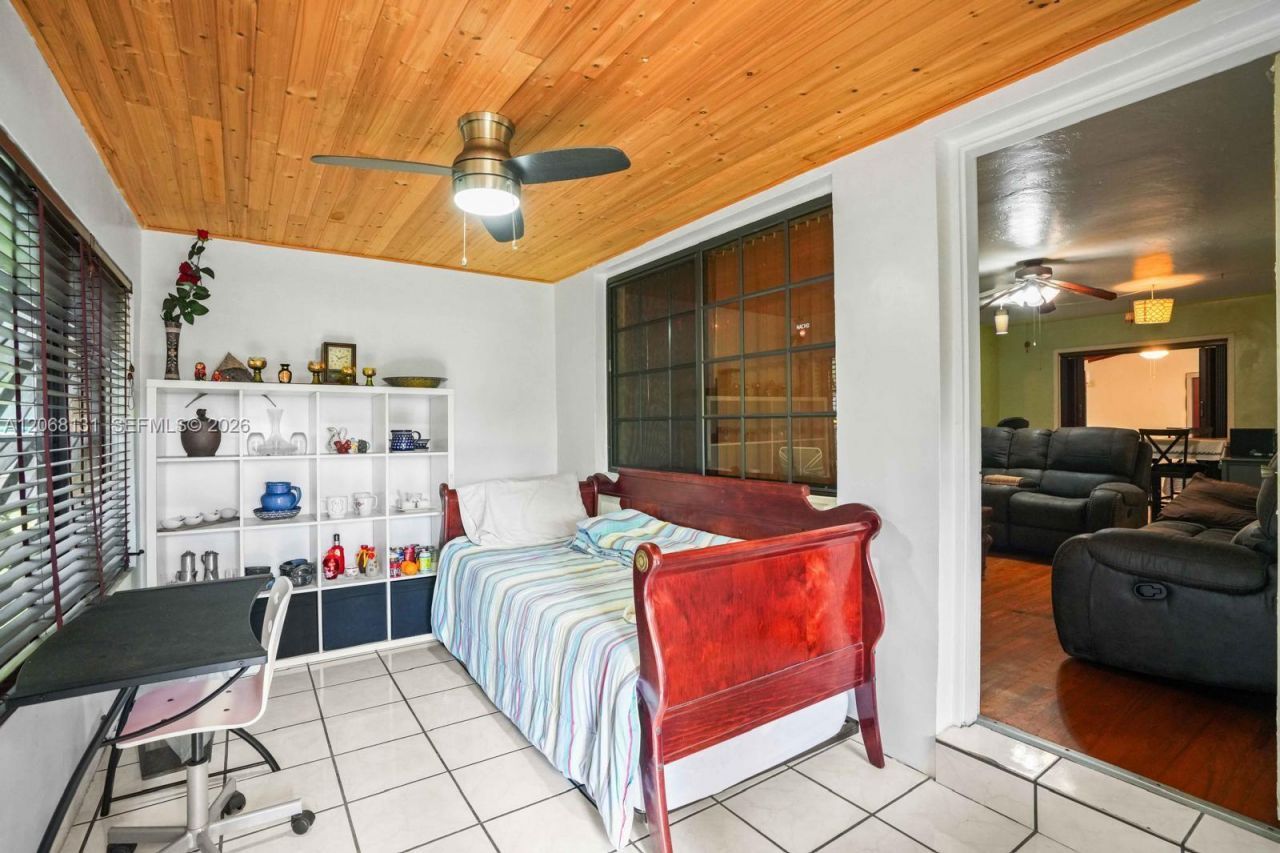 12547 NE 4th Ave , Unit 1, North Miami, FL 33161 Photo