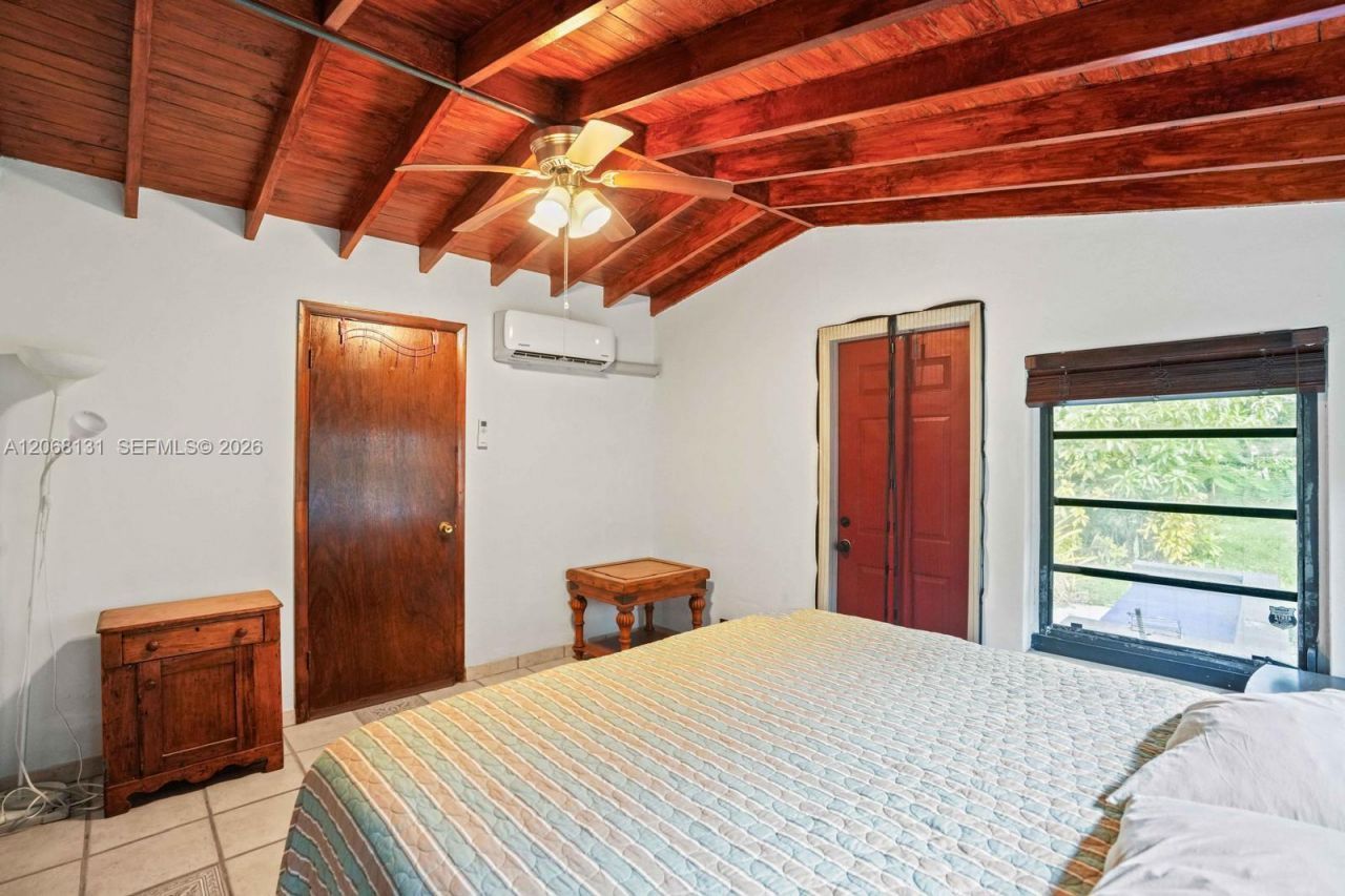 12547 NE 4th Ave , Unit 1, North Miami, FL 33161 Photo