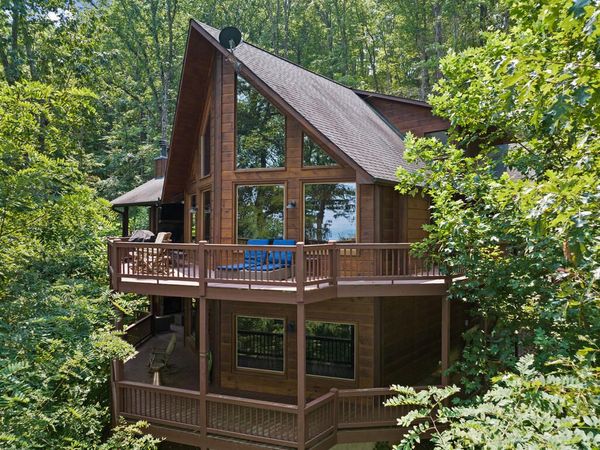 15 Paloma Drive, Blue Ridge, GA 30513