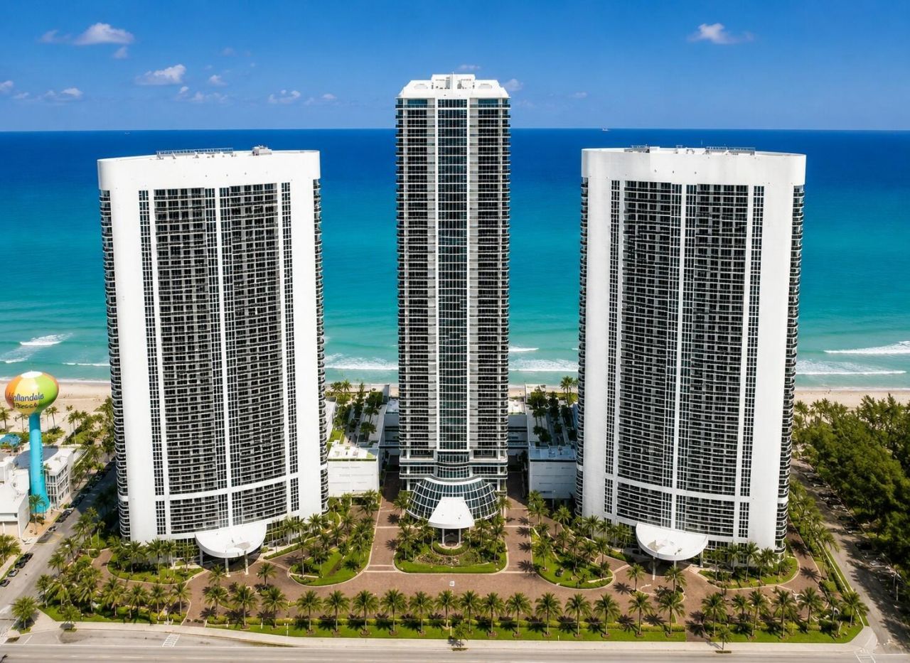 1830 S Ocean Drive, Unit 2809, Hallandale Beach, FL 33009 Main Photo