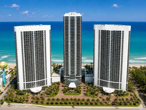 1830 S Ocean Drive, Unit 2809, Hallandale Beach, FL 33009