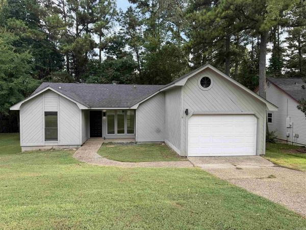 15 Connolly Court , Little Rock, AR 72210