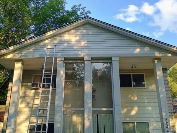 5242 White Lake Road, Clarkston, Mi 48346