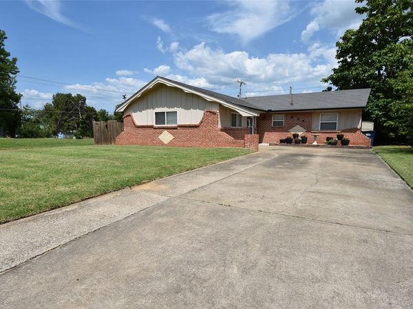 924 Cherokee Street , Seminole, OK 74868