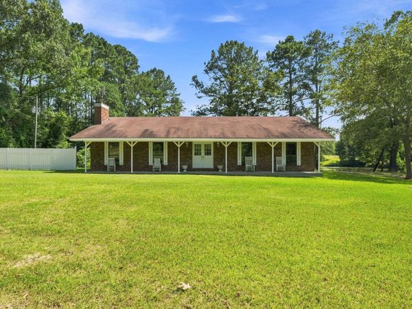 733 County Road 21, Stringer, MS 39481