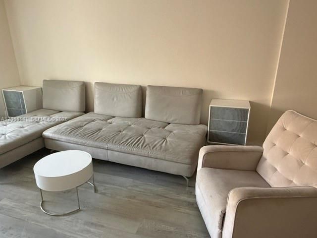 901 NE 14th Ave , Unit 305, Hallandale Beach, FL 33009 Photo