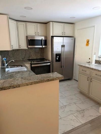 901 NE 14th Ave , Unit 305, Hallandale Beach, FL 33009 Photo