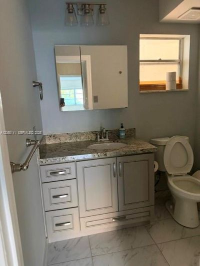 901 NE 14th Ave , Unit 305, Hallandale Beach, FL 33009 Photo