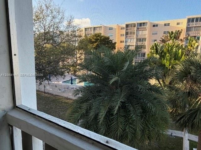 901 NE 14th Ave , Unit 305, Hallandale Beach, FL 33009 Photo
