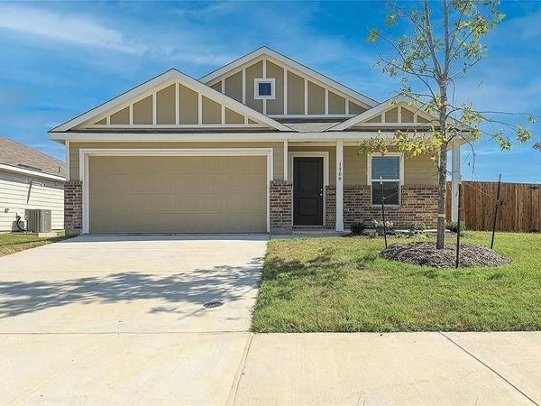 1900 Hughes Street, McKinney, TX 75071