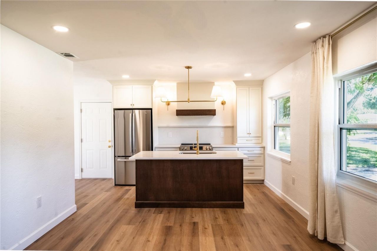 2090 76th Street N, Saint Petersburg, FL 33710 Photo