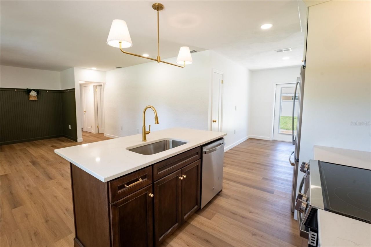 2090 76th Street N, Saint Petersburg, FL 33710 Photo