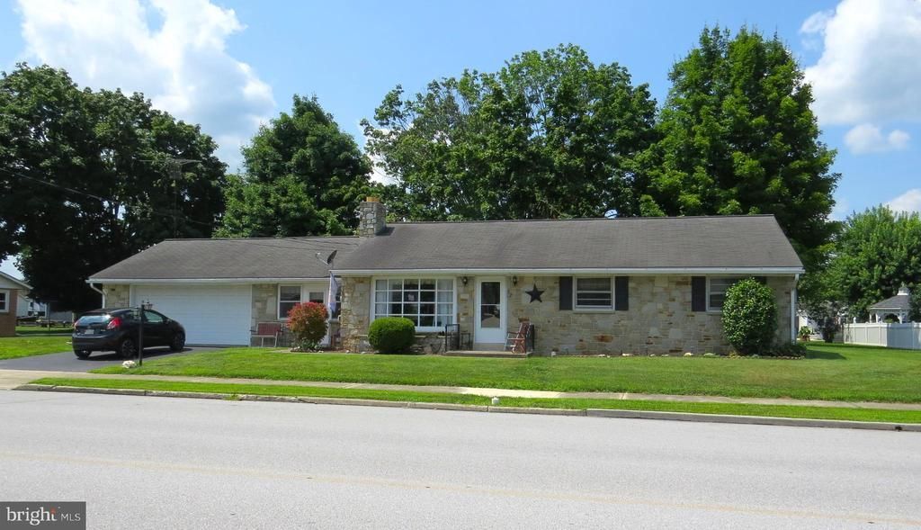 32 COLUMBUS AVENUE , LITTLESTOWN, PA 17340