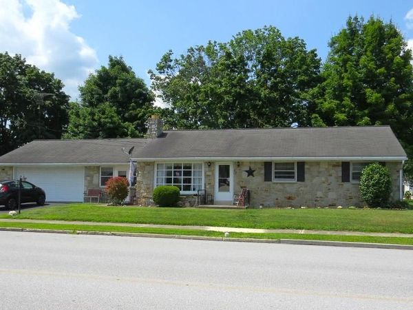 32 COLUMBUS AVENUE , LITTLESTOWN, PA 17340