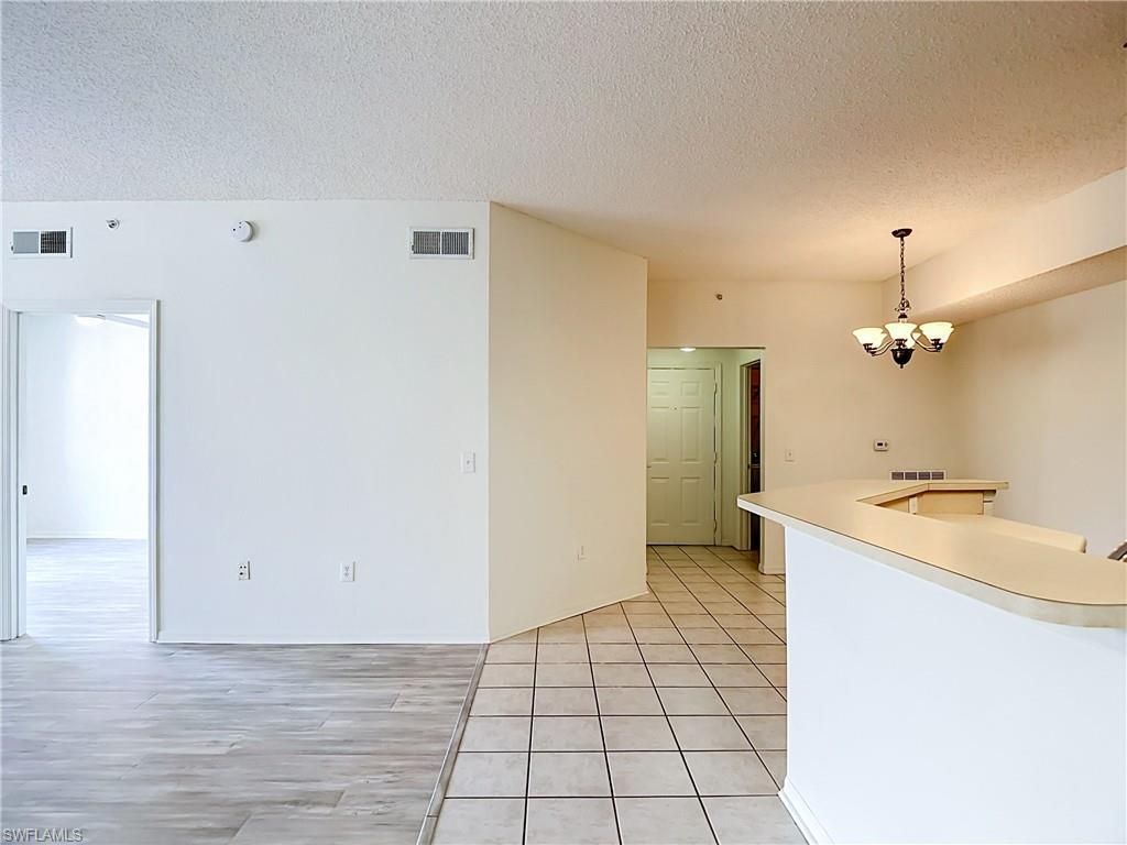 15585 Ocean Walk Cir, Unit 204, Fort Myers, FL 33908 Photo