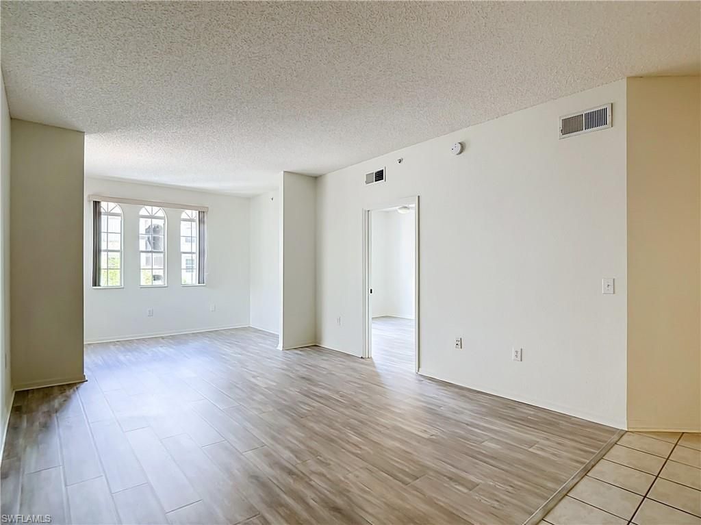 15585 Ocean Walk Cir, Unit 204, Fort Myers, FL 33908 Photo