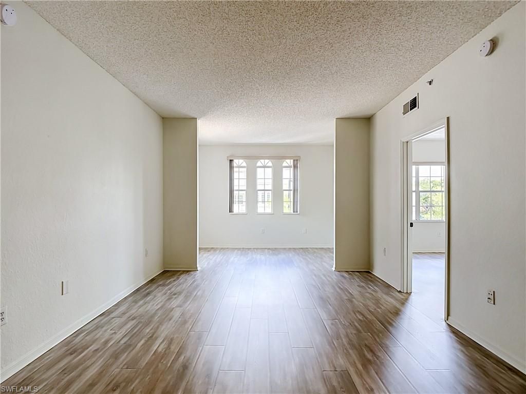 15585 Ocean Walk Cir, Unit 204, Fort Myers, FL 33908 Photo