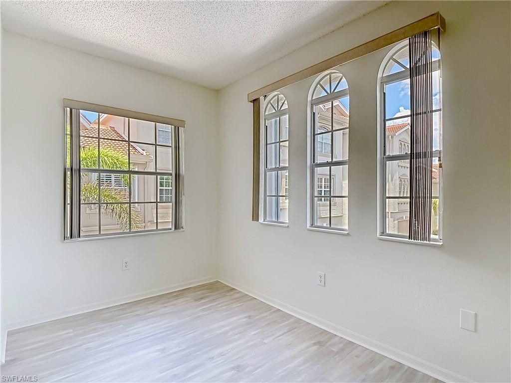 15585 Ocean Walk Cir, Unit 204, Fort Myers, FL 33908 Photo