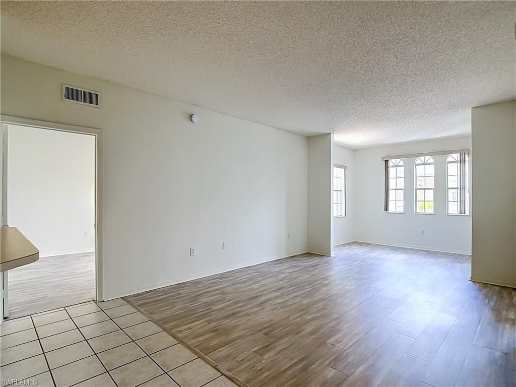 15585 Ocean Walk Cir, Unit 204, Fort Myers, FL 33908 Photo