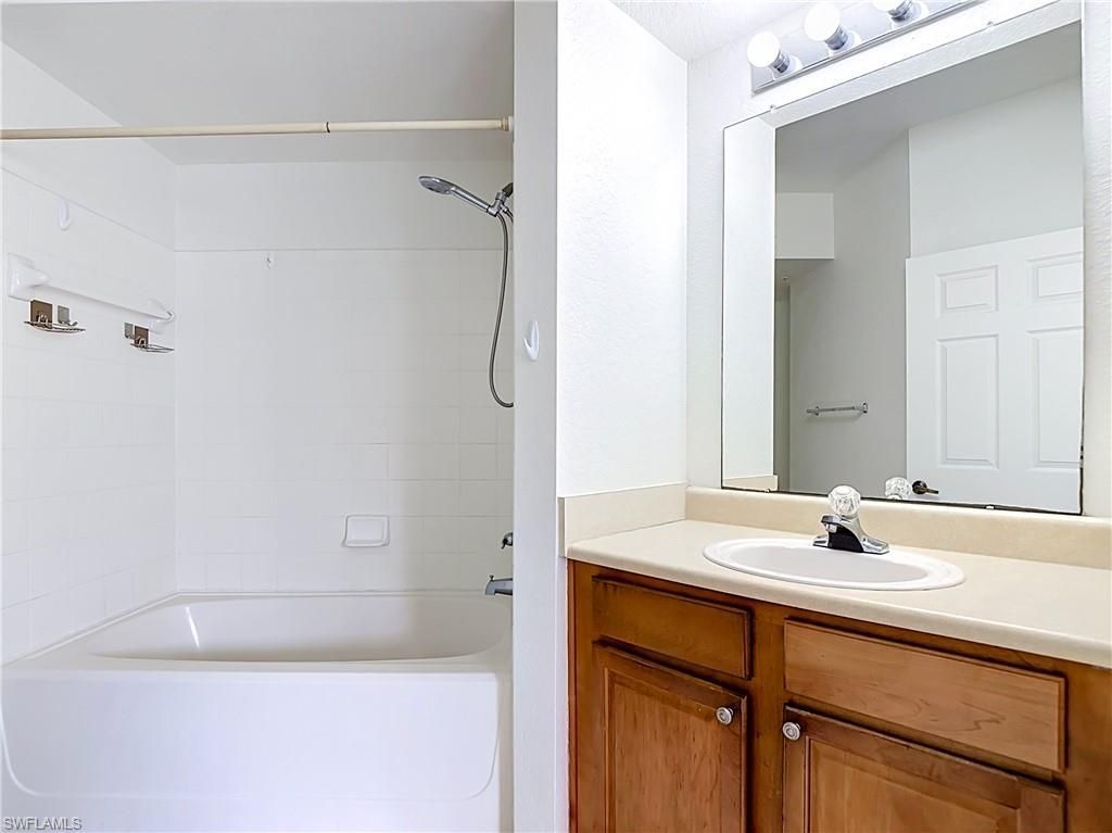 15585 Ocean Walk Cir, Unit 204, Fort Myers, FL 33908 Photo