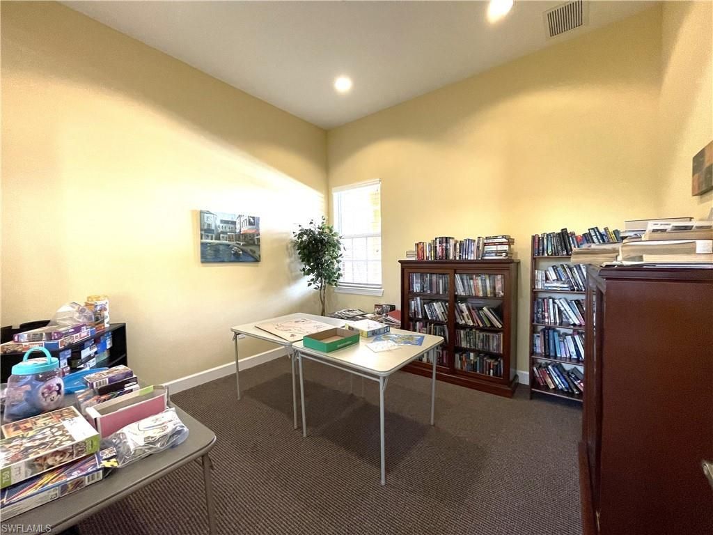 15585 Ocean Walk Cir, Unit 204, Fort Myers, FL 33908 Photo