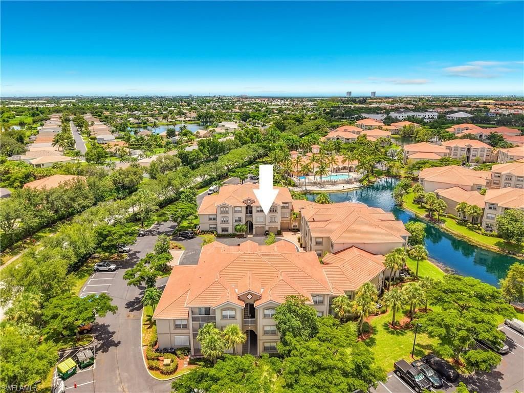 15585 Ocean Walk Cir, Unit 204, Fort Myers, FL 33908 Photo