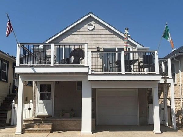 37 Louisiana Street, Long Beach, NY 11561