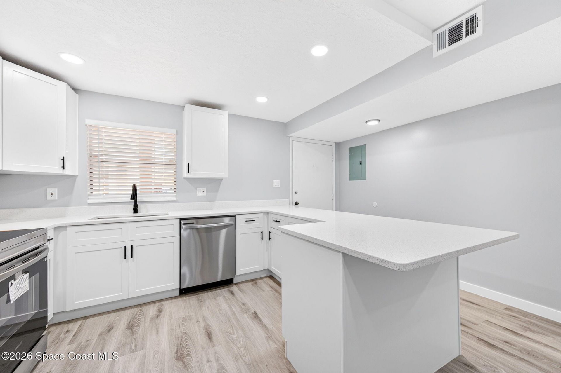 2345 Golf Lake Circle , Unit 911, Melbourne, FL 32935 Photo