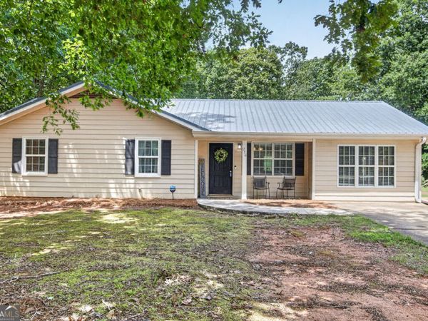 216 Brooks Lane, Winder, GA 30680