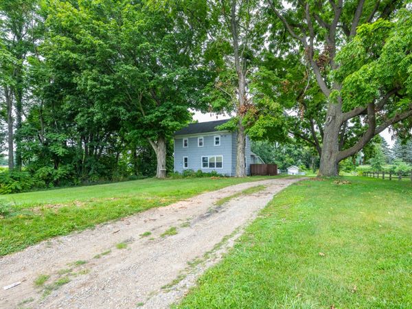 3607 Hillandale Road, Eau Claire, MI 49111