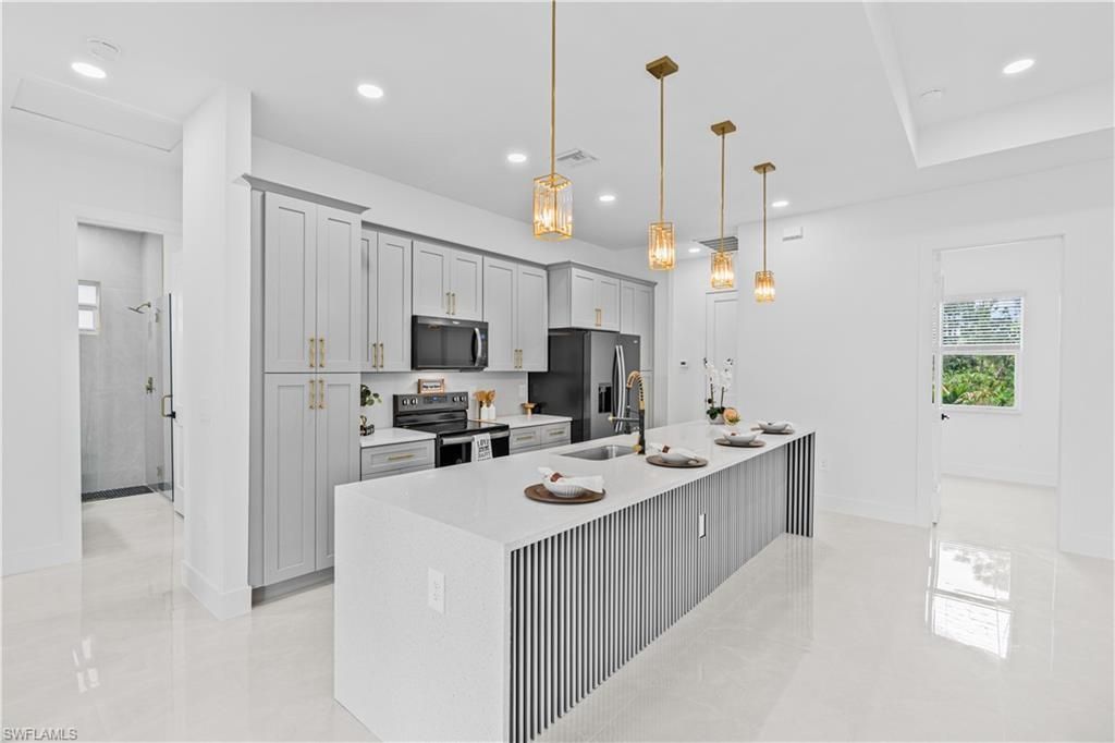 942 Kanuga St E, Lehigh Acres, FL 33974 Photo