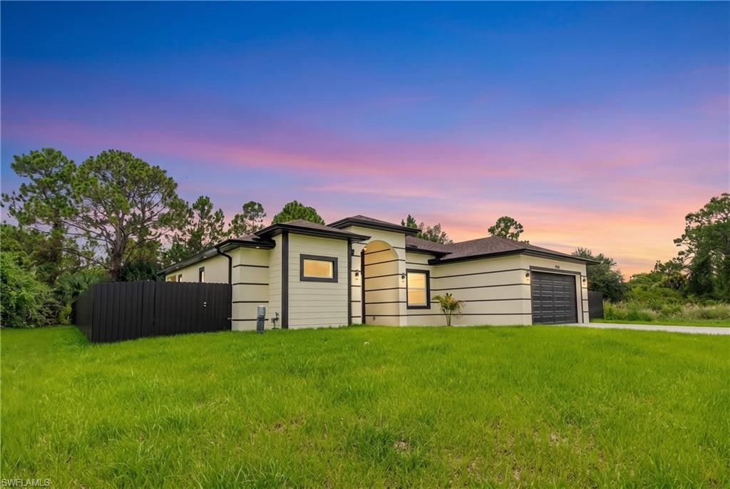 942 Kanuga St E, Lehigh Acres, FL 33974 Photo