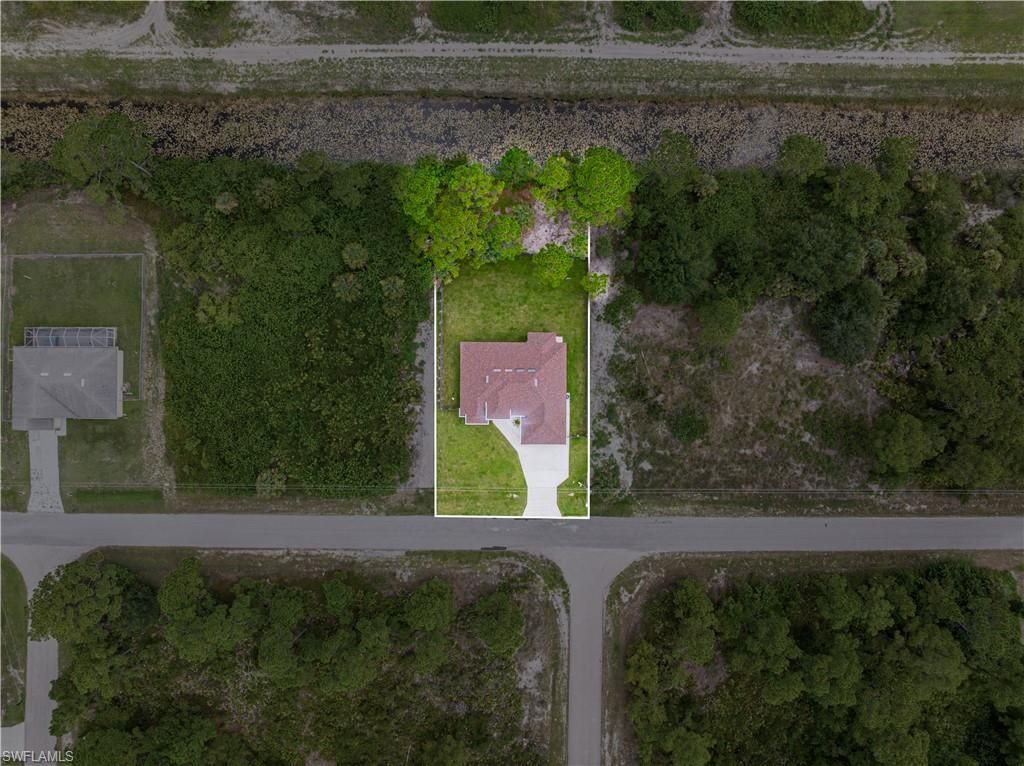 942 Kanuga St E, Lehigh Acres, FL 33974 Photo