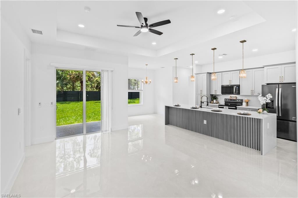 942 Kanuga St E, Lehigh Acres, FL 33974 Photo