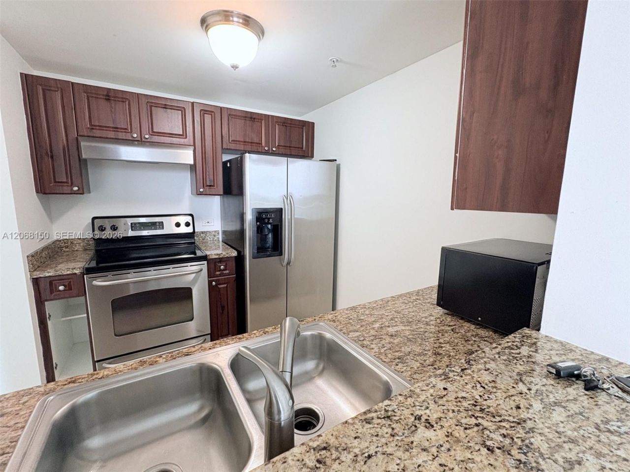 2600 SW 27th Ave , Unit 1004, Miami, FL 33133 Photo