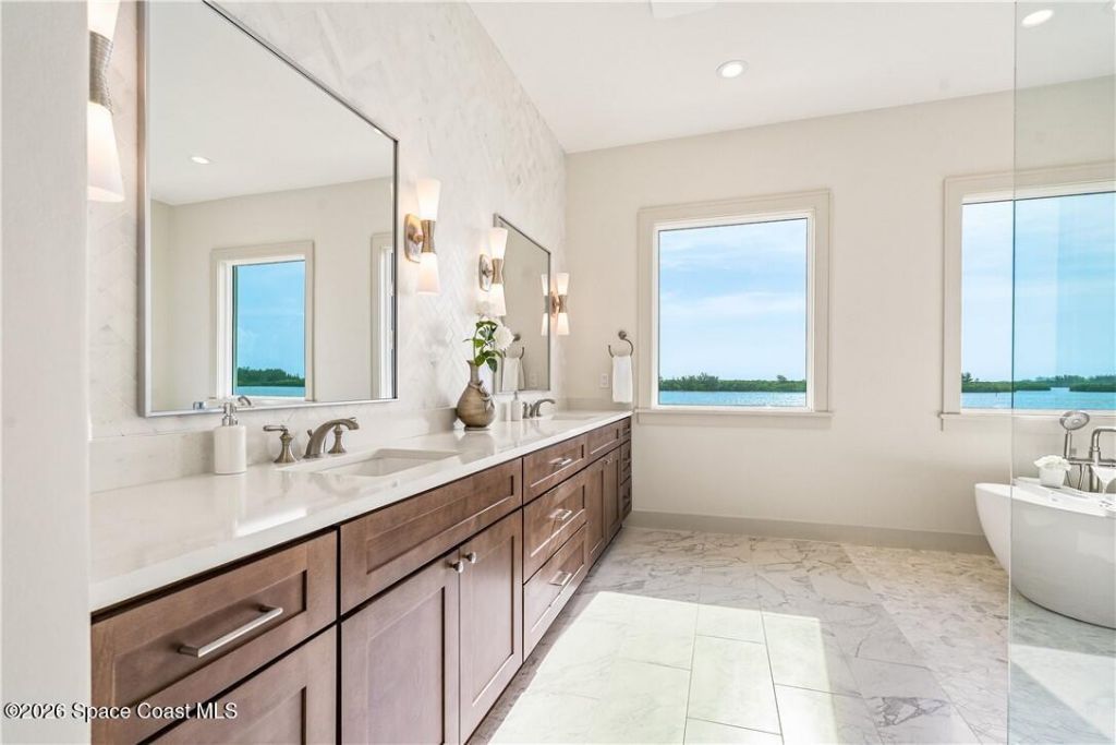 4842 S Harbor Drive , Vero Beach, FL 32967 Photo