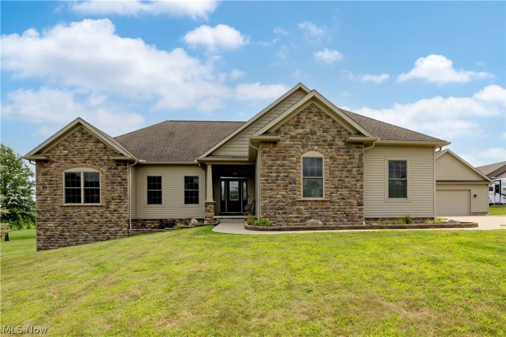 212 Cardington Lane, Burbank, OH 44214 Main Photo