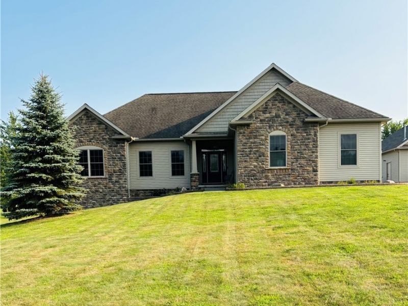 212 Cardington Lane, Burbank, OH 44214 Photo 2