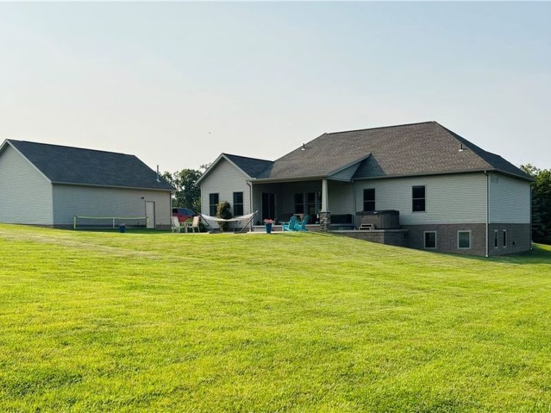 212 Cardington Lane, Burbank, OH 44214 Photo 8