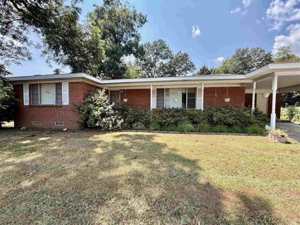 616 Frank T Bunton Street , Lonoke, AR 72086